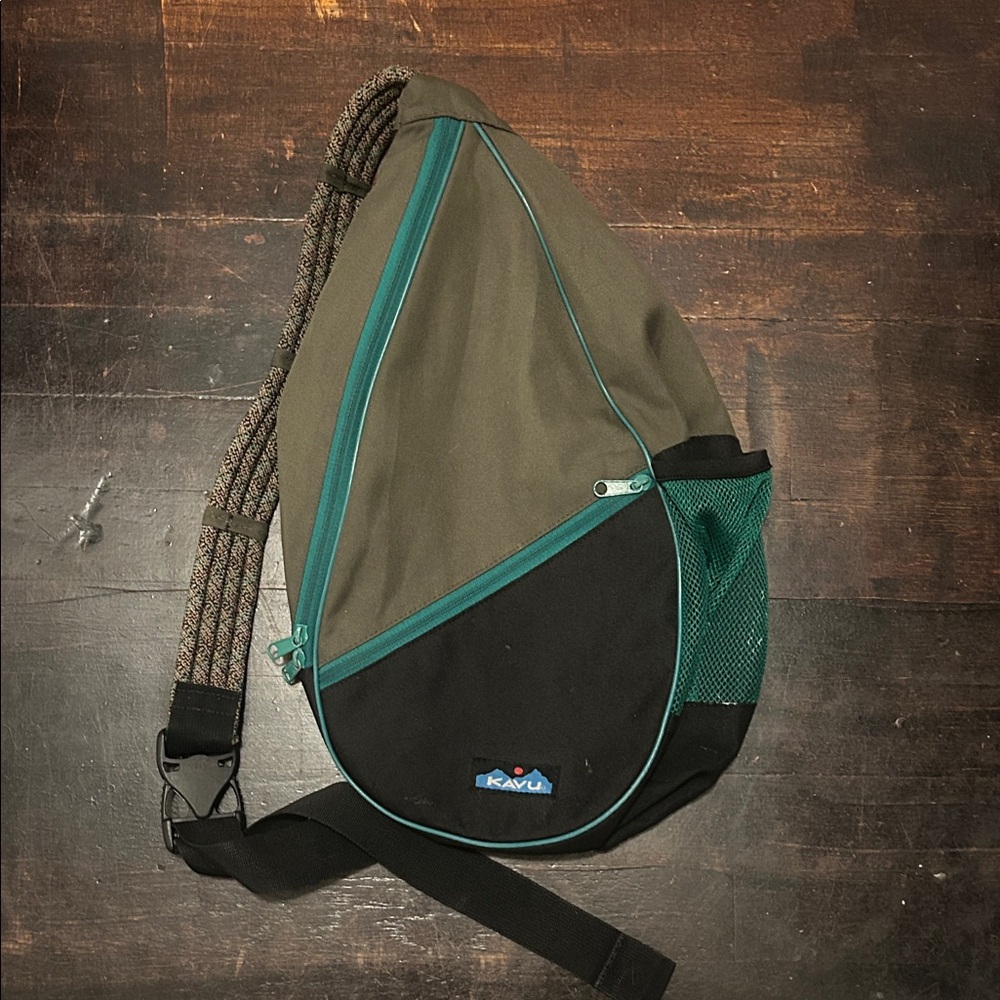 KAVU Sling Bag - Green and Black